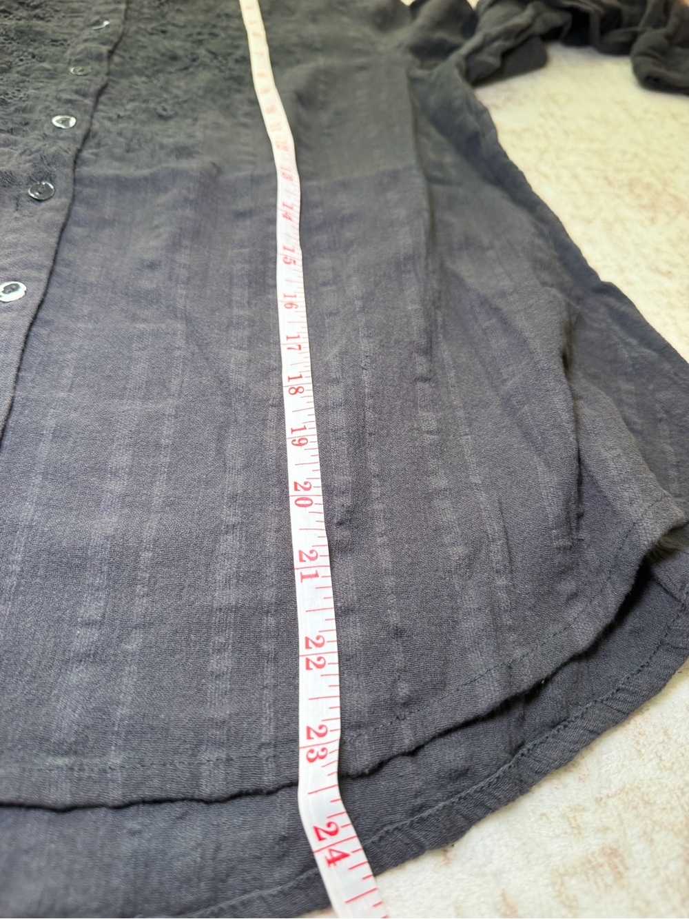 Free People Black Lace Detail Button-Up Top Women’s Small - Picture 11 of 11